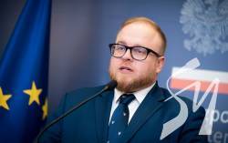 Речника МЗС Польщі відсторонили після скандальної заяви про Волинську трагедію Речника МЗС Польщі відсторонили після скандальної заяви про Волинську трагедію